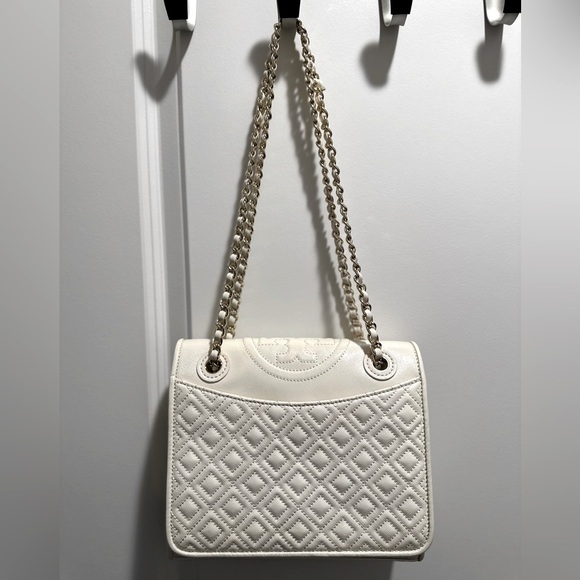 Authentic Tory Burch Fleming Medium Patent Saffiano Convertible Handbag - Picture 1 of 5